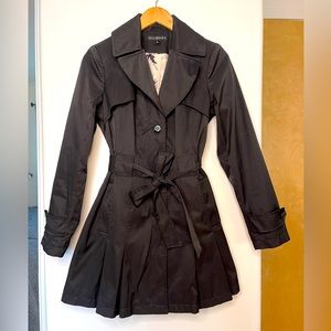 Black Via Spiga pleated trench coat with removable hood